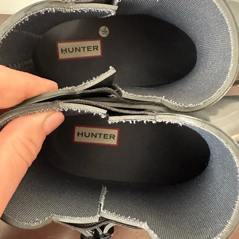 Hunter Slate Grey Refined Gloss Quilt Chelsea Rain Booties Size 10